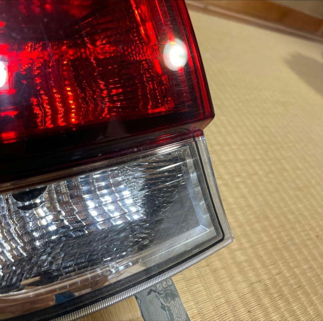 トヨタNRE161Gカローラフィールダー 左 koito 13-106