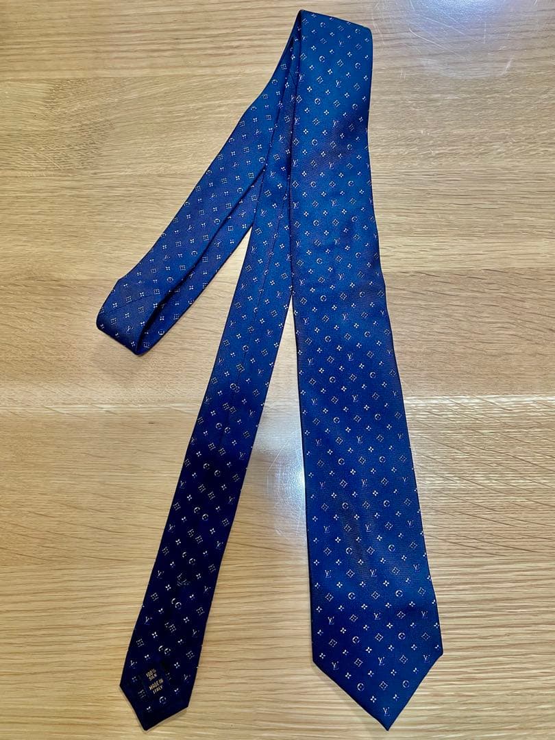 LOUIS VUITTON ネクタイ