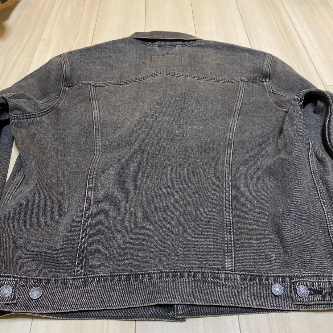 新品未使用リーバイス　トラッカージャケット　XL ブラック
