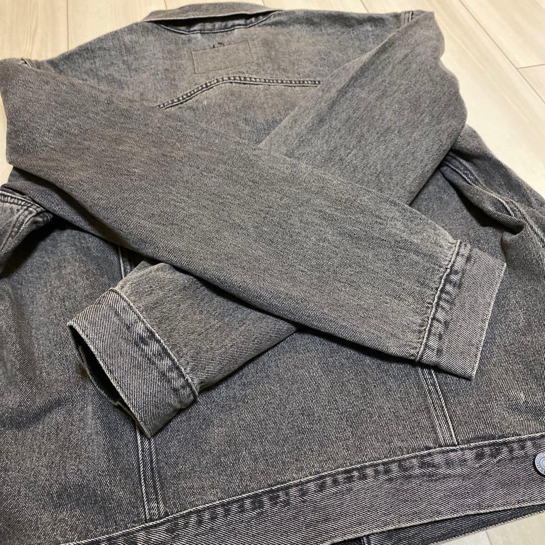 新品未使用リーバイス　トラッカージャケット　XL ブラック