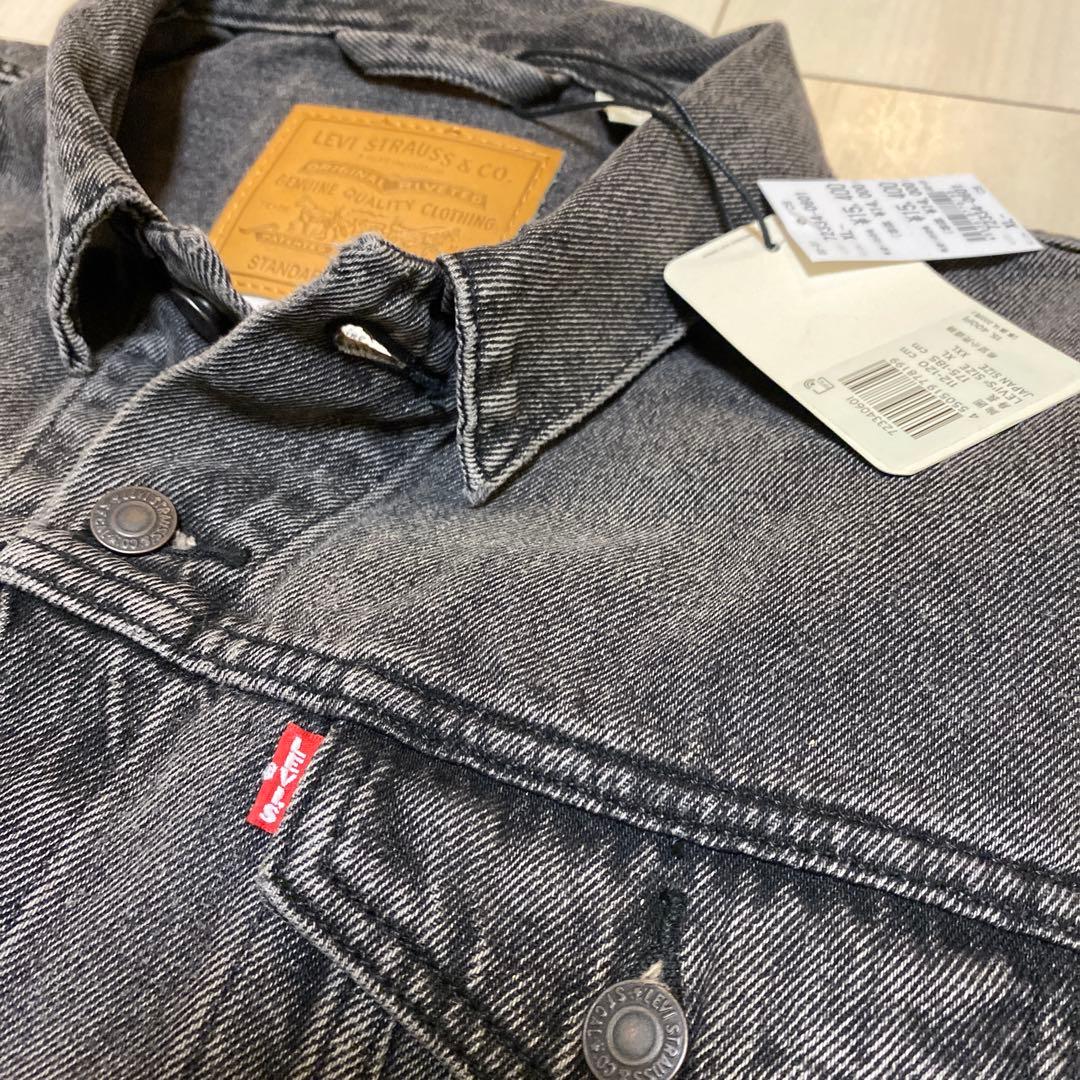 新品未使用リーバイス　トラッカージャケット　XL ブラック