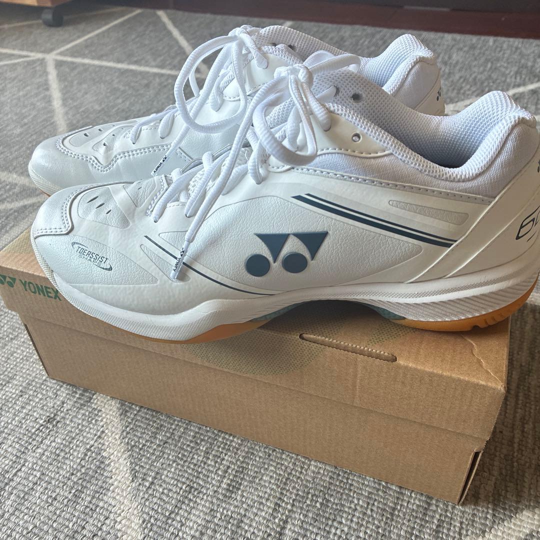 ヨネックス バドミントンシューズ パワークッション65Zウィメン 25.5新品
