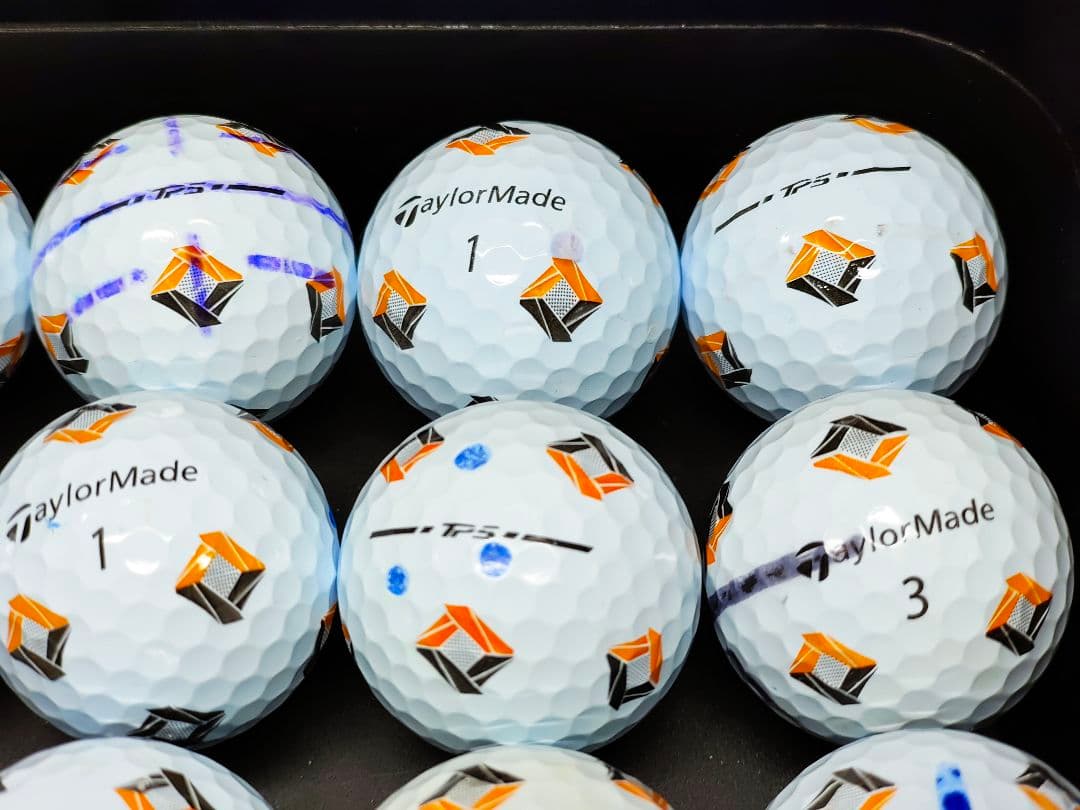 ✨美品✨TaylorMade TP5('24) Pix ゴルフボール 2ダース