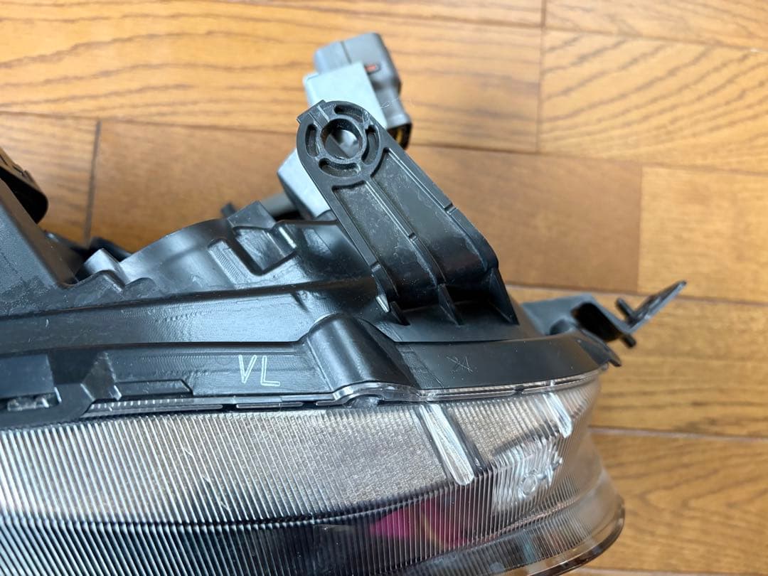 【平山】スバル レヴォーグ WRX S4 STi 右ヘッドLED 純正