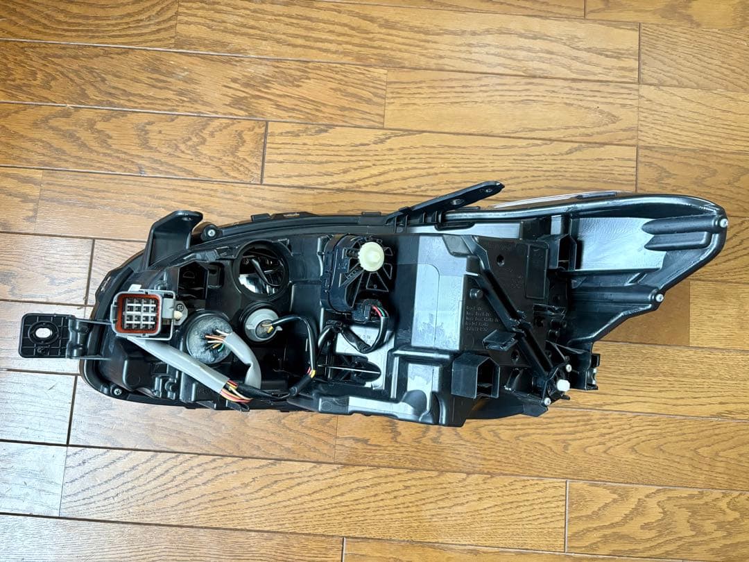【平山】スバル レヴォーグ WRX S4 STi 右ヘッドLED 純正