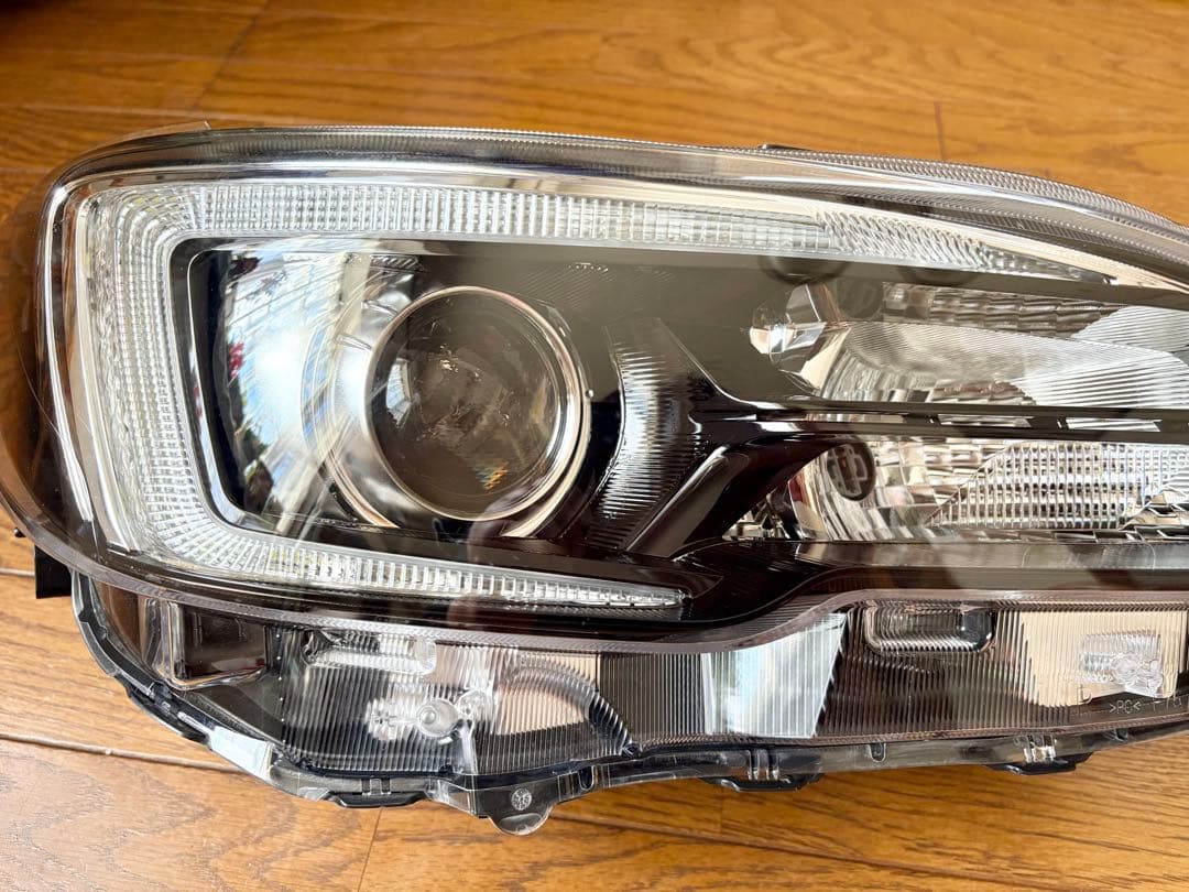 【平山】スバル レヴォーグ WRX S4 STi 右ヘッドLED 純正