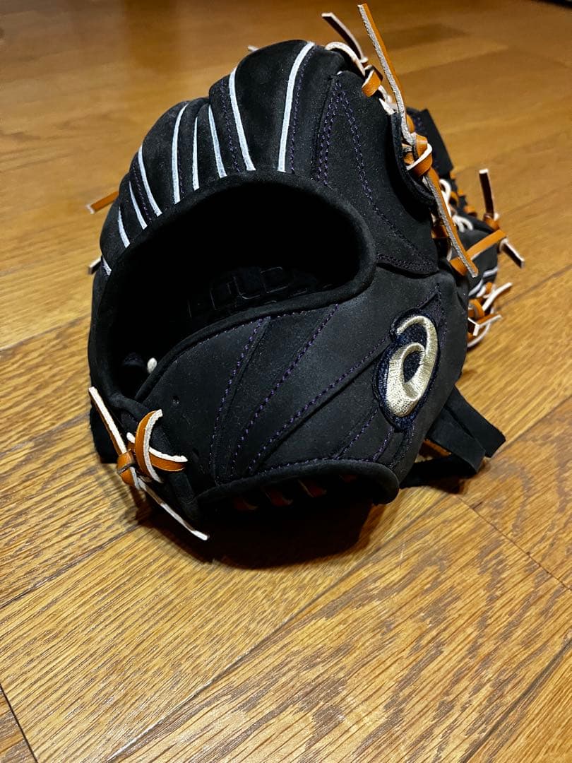 服しか出品しません　　アシックス　軟式グローブ　外野用　ヌバック素材