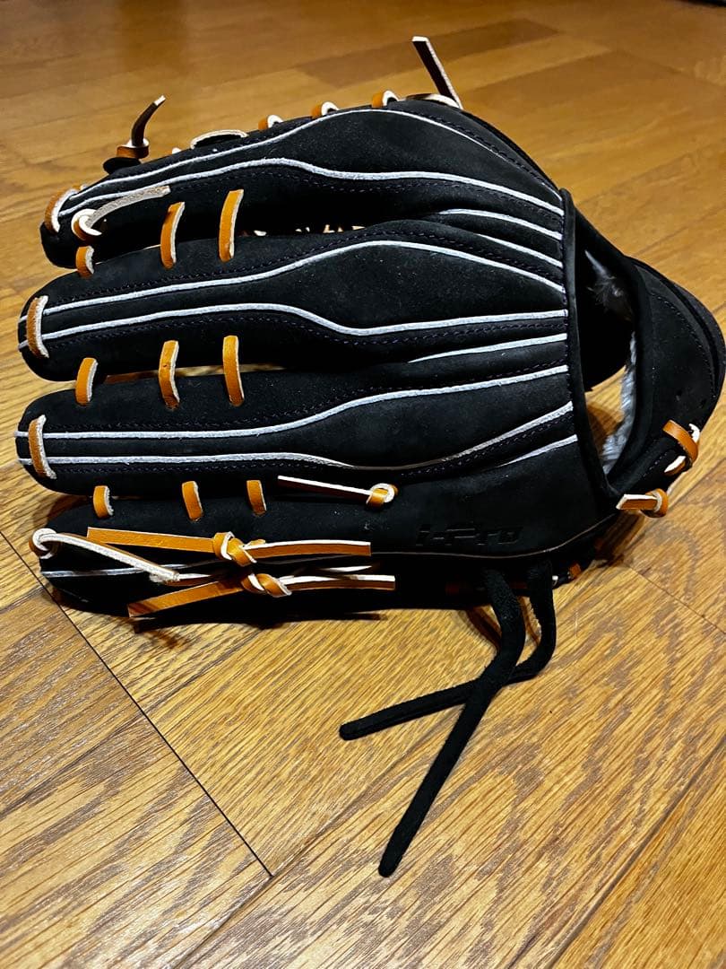 服しか出品しません　　アシックス　軟式グローブ　外野用　ヌバック素材