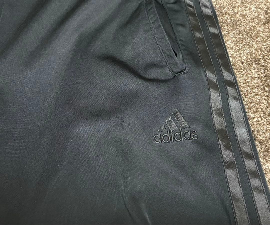 adidas デサント製　トラックパンツ 90s