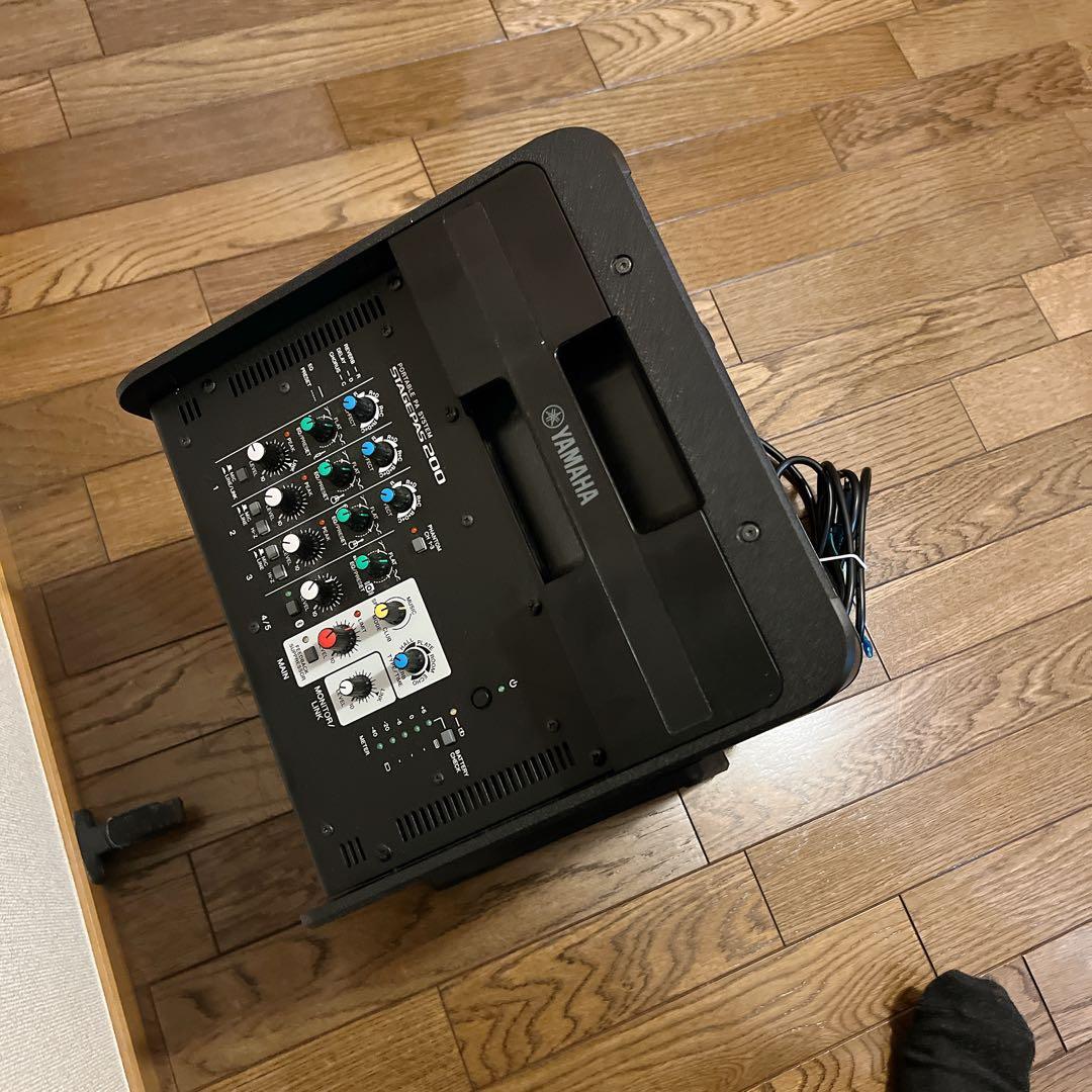 Yamaha STAGEPAS200 ポータブルPAスピーカー