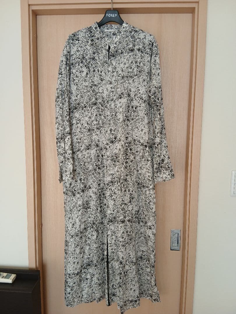 美品　ギャルリーヴィー　ロングシャツ