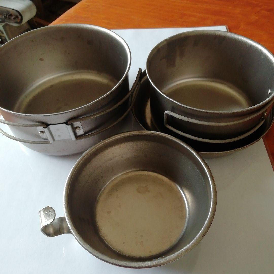 チタンのスノーピークとエバニューのクッカーです。