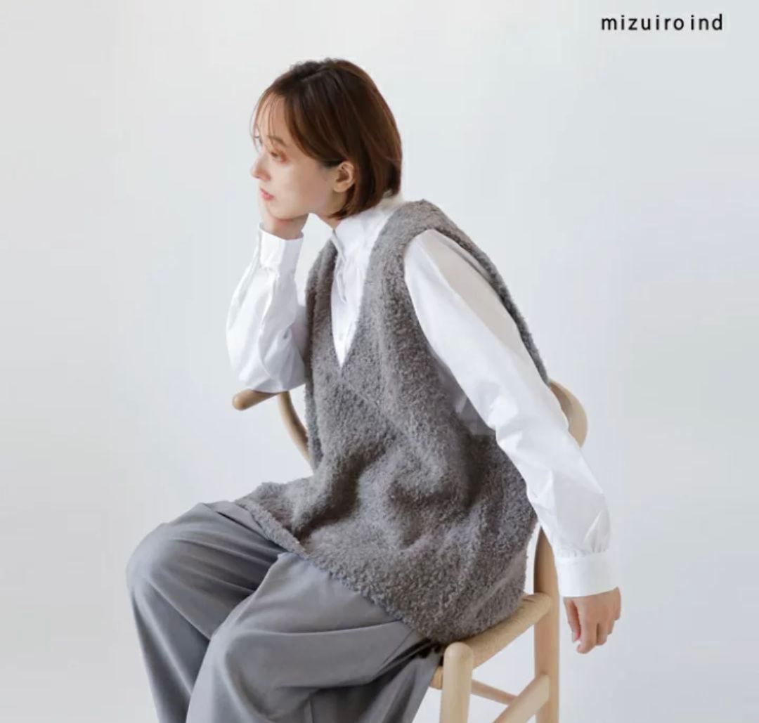 完売2025AW mizuiro ind へアリーVネックベスト