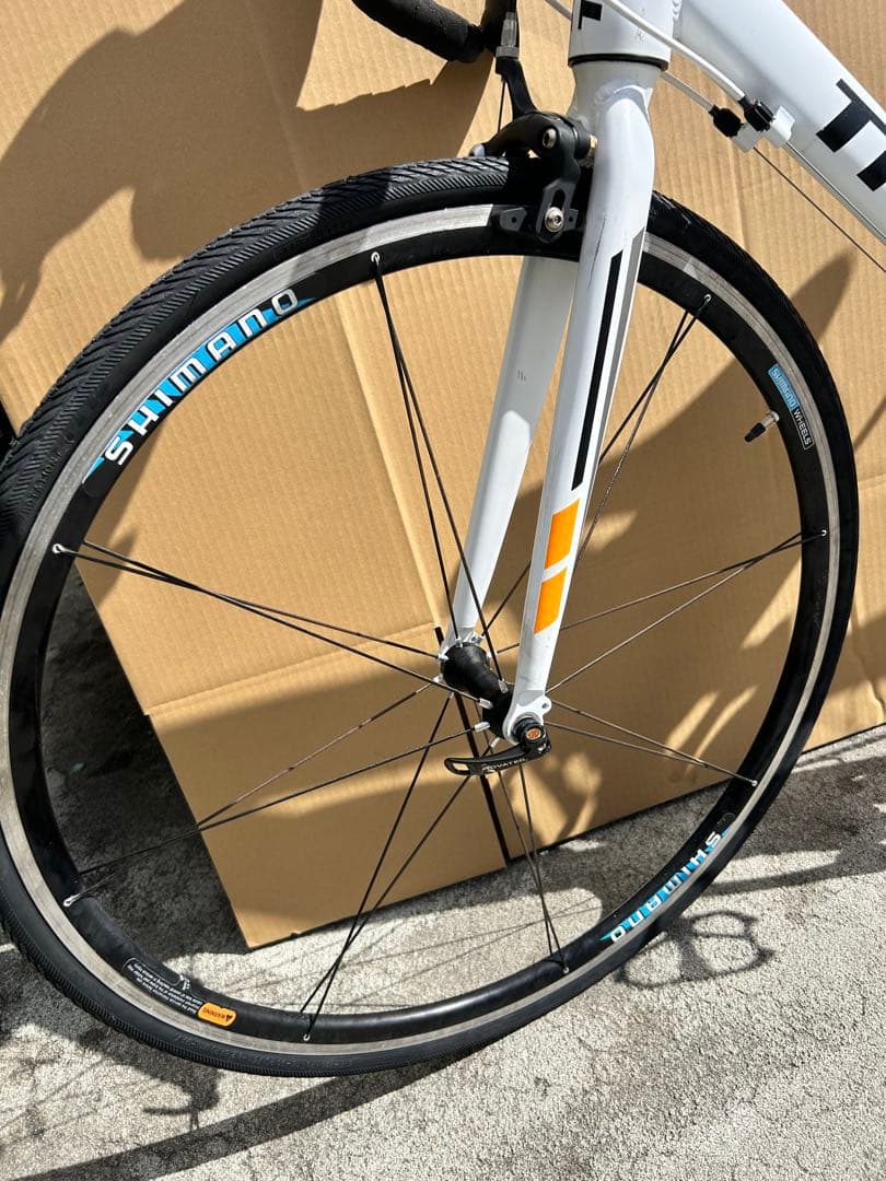 No.539 TRINX(トリンクス) - R700 ロードバイク16段速