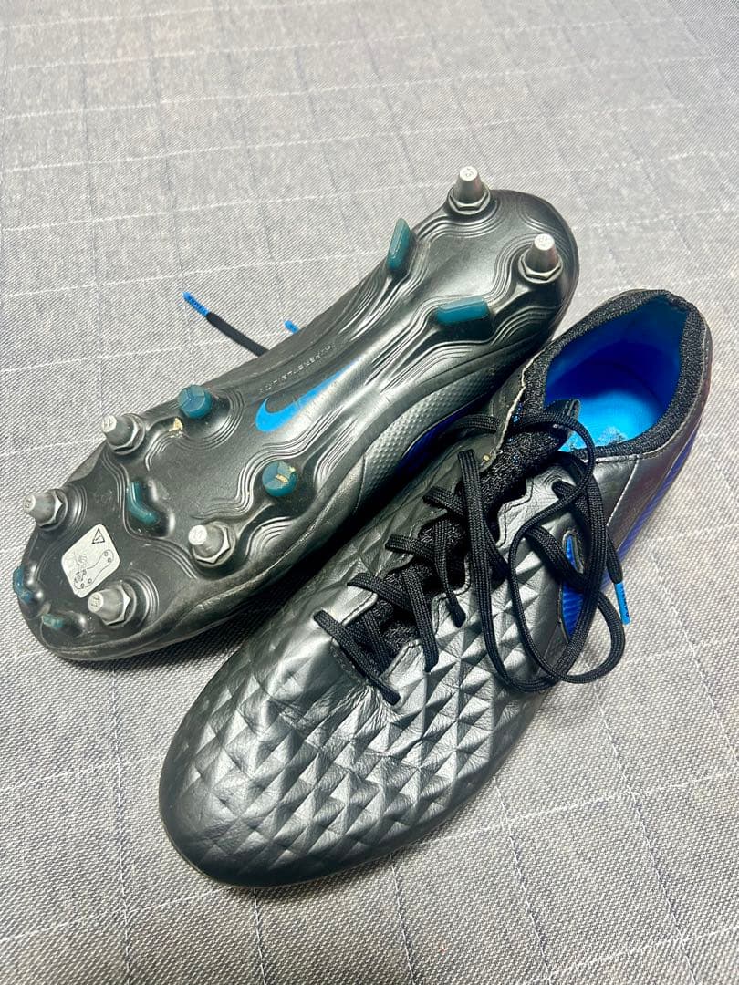 【取り替え式スパイク】NIKEティエンポ レジェンド 8 エリートSG 27cm