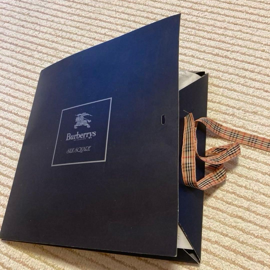 BURBERRY バーバリー イタリア製 大判 シルクスカーフ 箱付