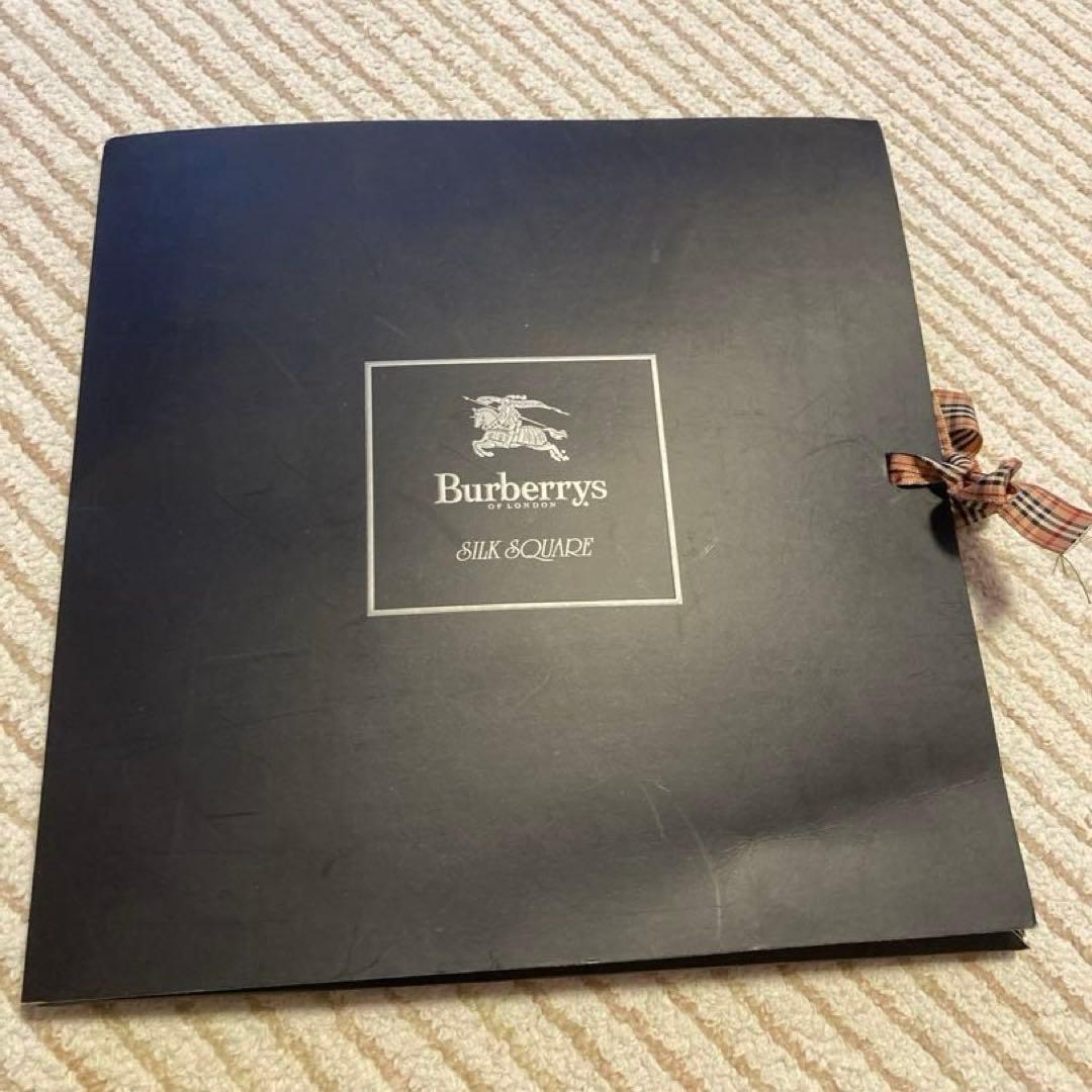 BURBERRY バーバリー イタリア製 大判 シルクスカーフ 箱付