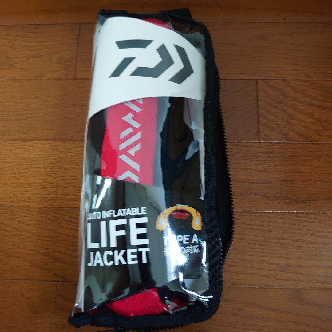 Daiwa 自動膨張ライフジャケット 　コンパクトタイプ