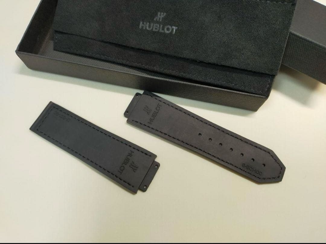 【新品未使用】Hublot ブラックアリゲーター ラバーベルト
