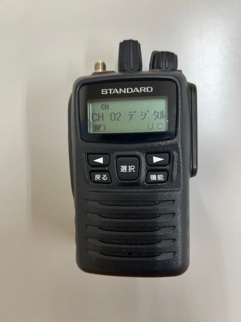 STANDARD VXD450U デジタル無線機 4台 予備電池４個付　週末特価