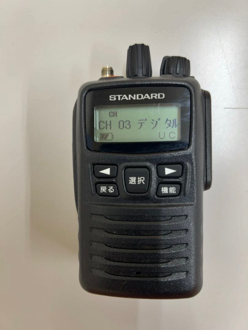STANDARD VXD450U デジタル無線機 4台 予備電池４個付　週末特価
