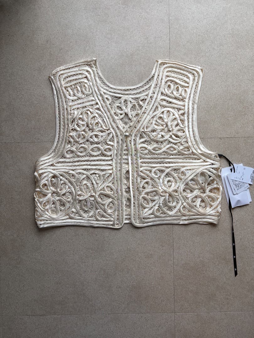 【Ameri】2WAY SATIN BATTEN LACE VEST