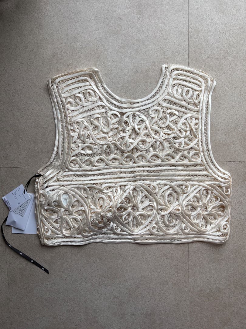 【Ameri】2WAY SATIN BATTEN LACE VEST