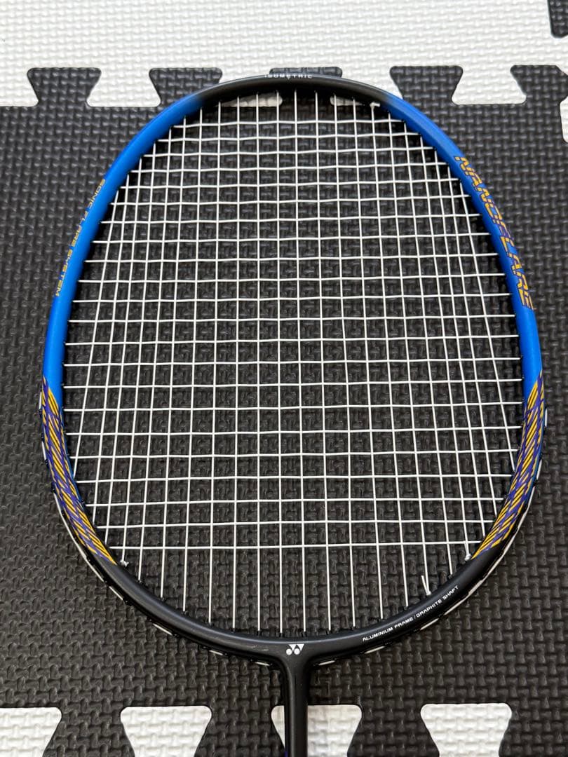 美品 YONEX NANOFLARE 30 バドミントンラケット