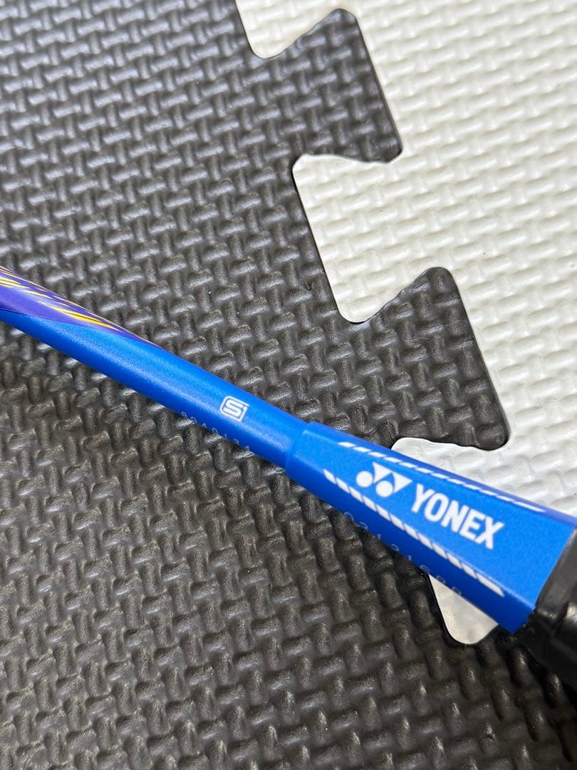 美品 YONEX NANOFLARE 30 バドミントンラケット