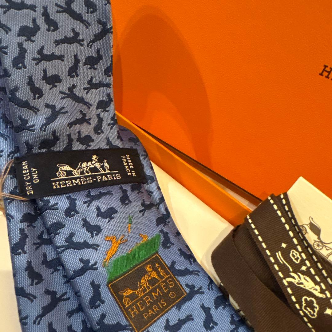 新品未使用　HERMES 動物柄 ネクタイ シルク製