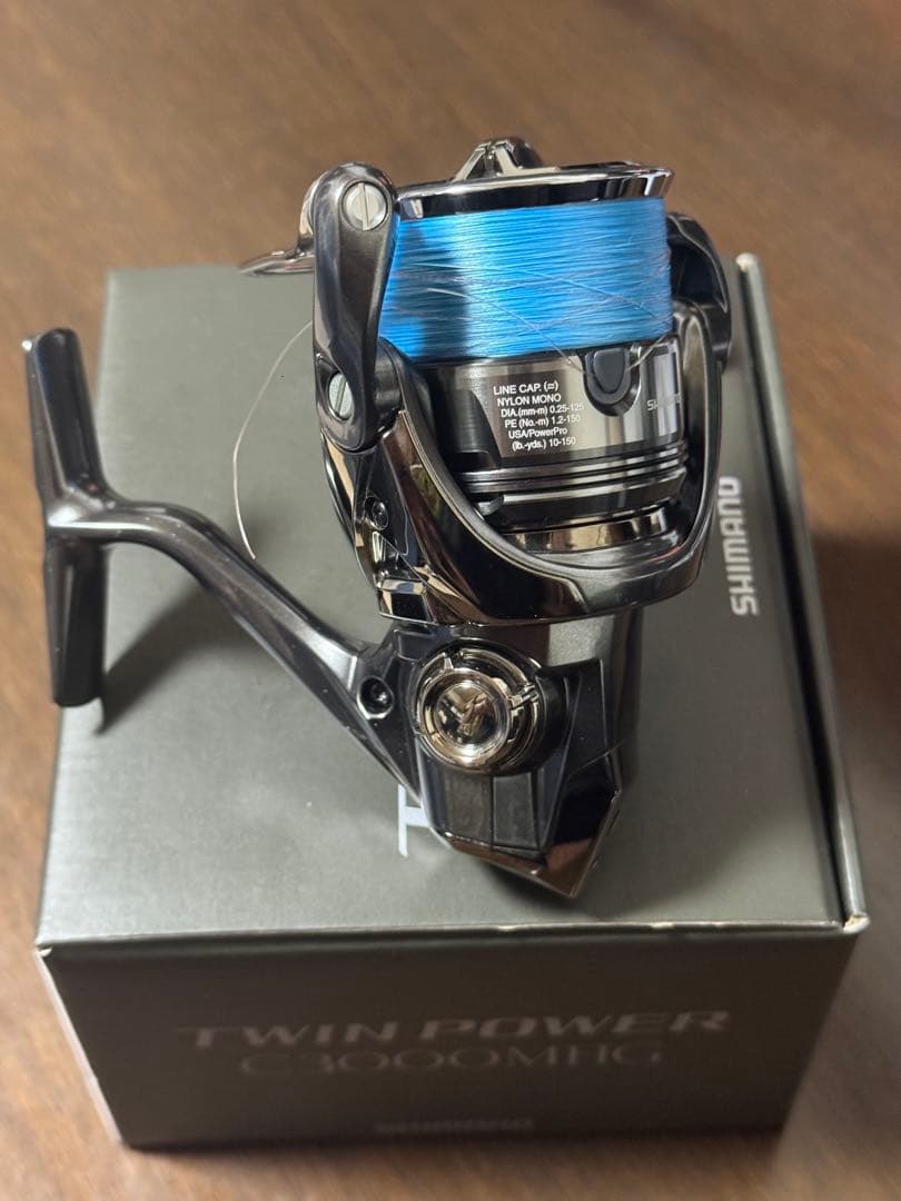 SHIMANO 24TWIN POWER C3000MHG 使用一回 超美品