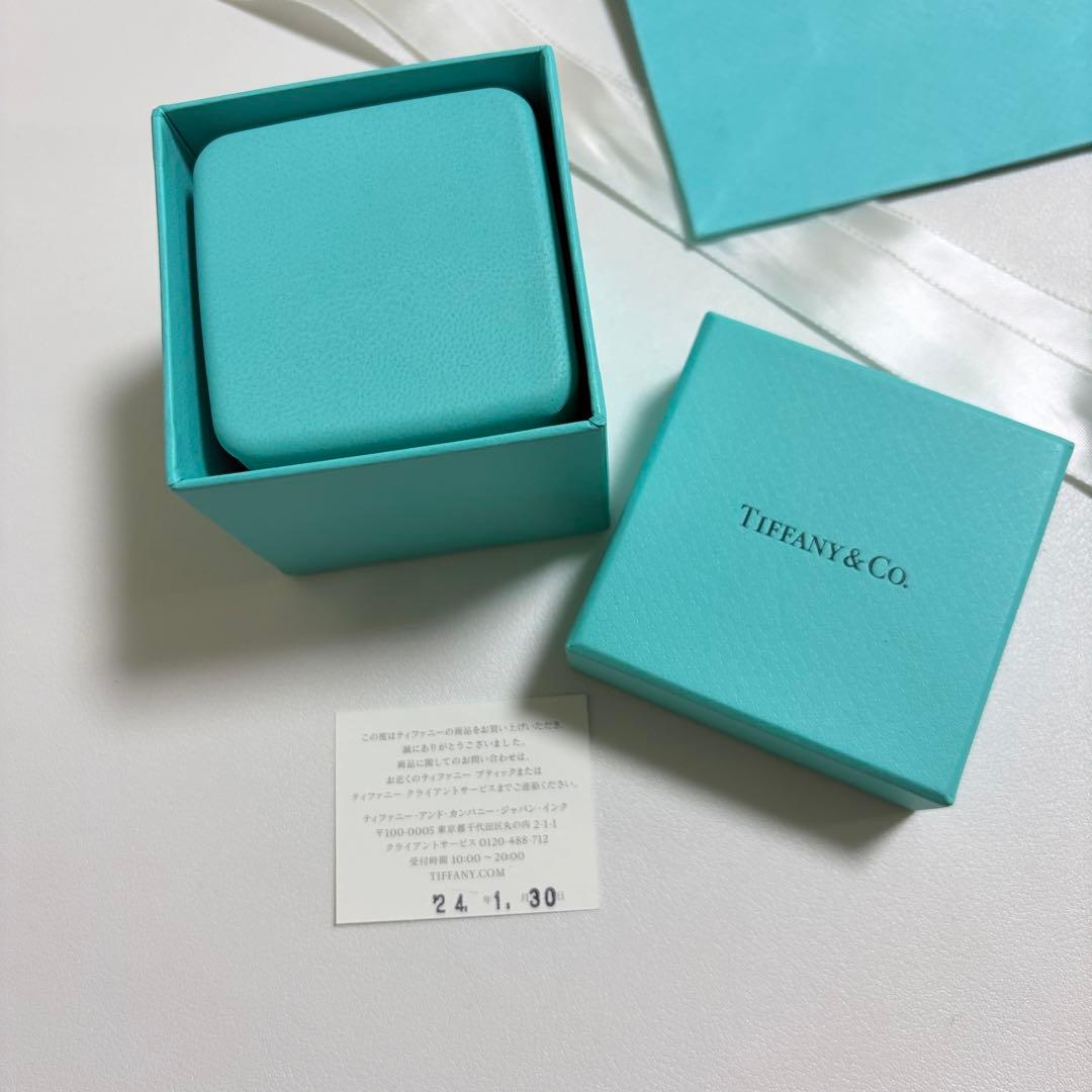 美品　ティファニー　ペアリングケース　空箱　指輪入れ　婚約指輪　リボン付き