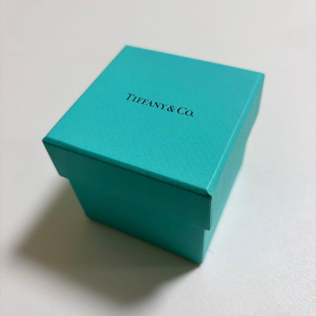 美品　ティファニー　ペアリングケース　空箱　指輪入れ　婚約指輪　リボン付き
