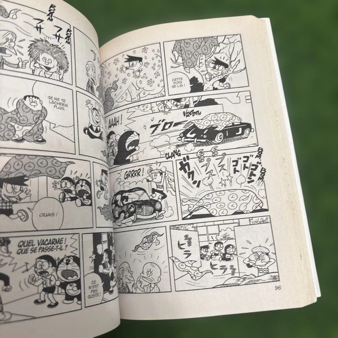 ドラえもん1〜7巻　セット　フランス語　おまけ付き