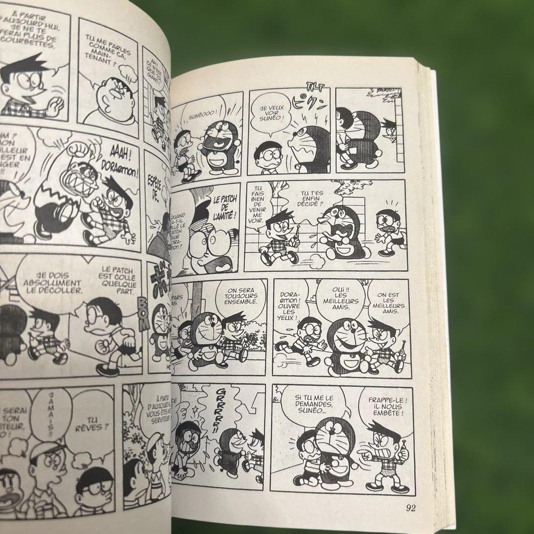 ドラえもん1〜7巻　セット　フランス語　おまけ付き