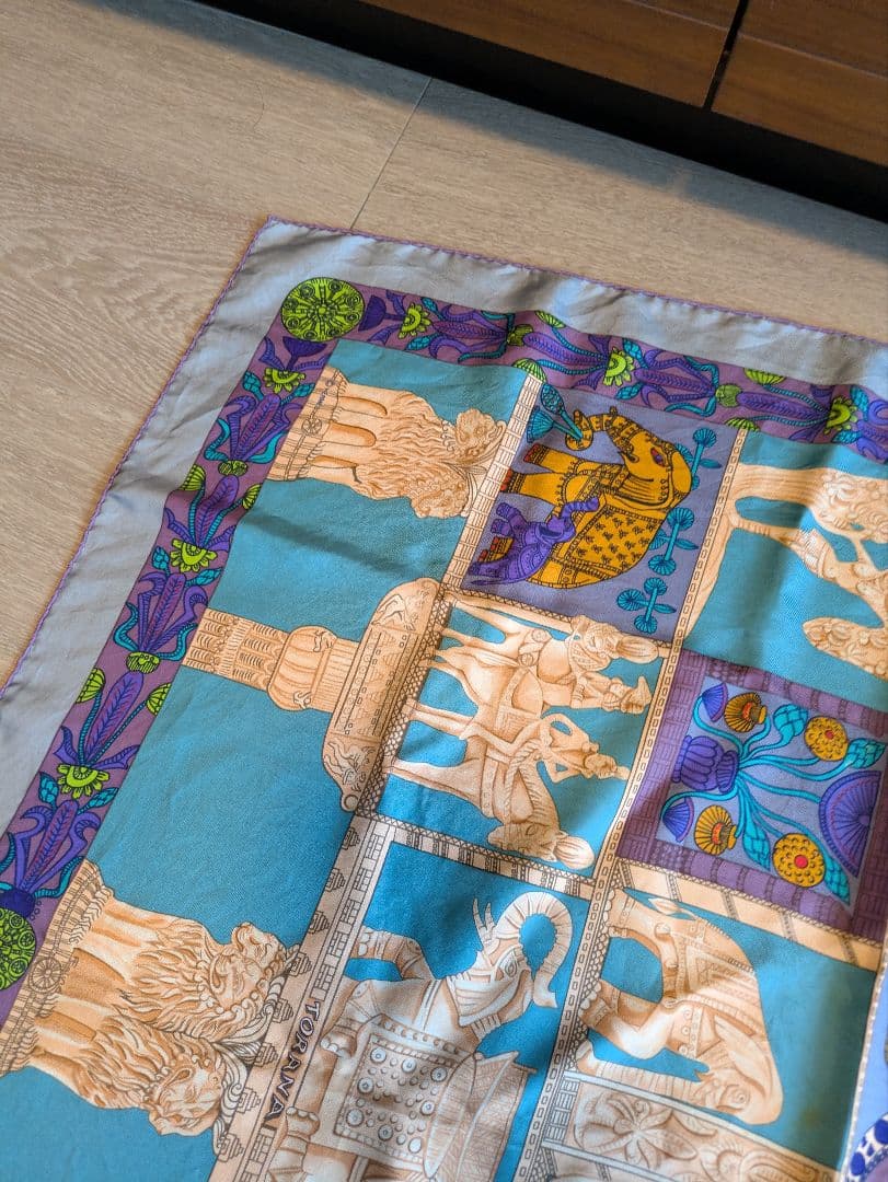 Hermes　カレ　 90cm　スカーフ