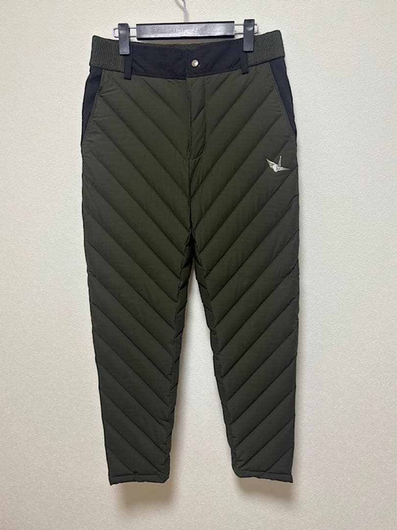 極美品1PIU1UGUALE3 GOLF定価20万円24AWダウンセットアップⅤ