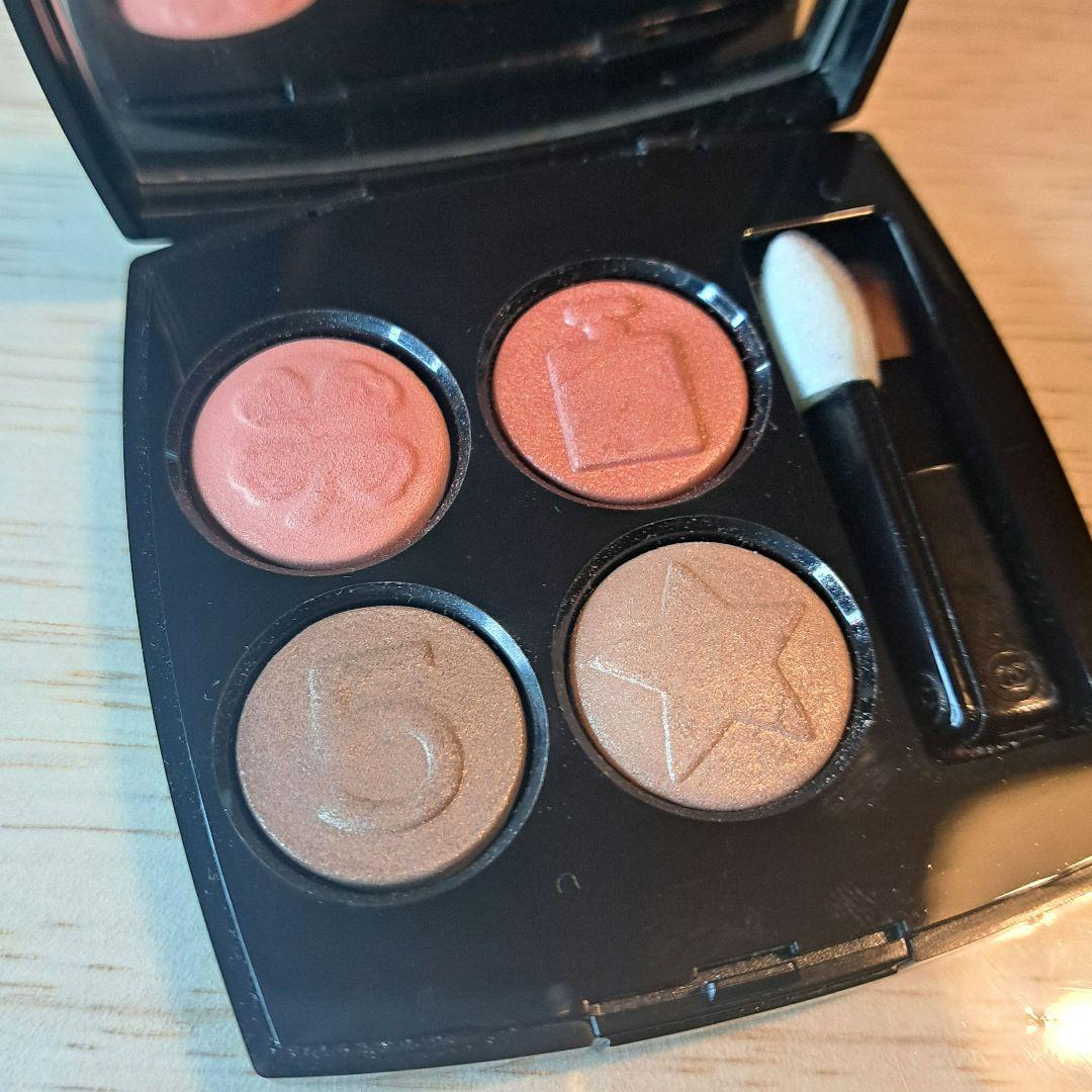 CHANEL レ キャトル オンブル ブトン 209 - ブトン マドモアゼル