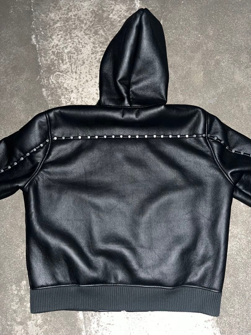 ジャケット・アウター AFB STUDDED HOODED BOMBER JACKET