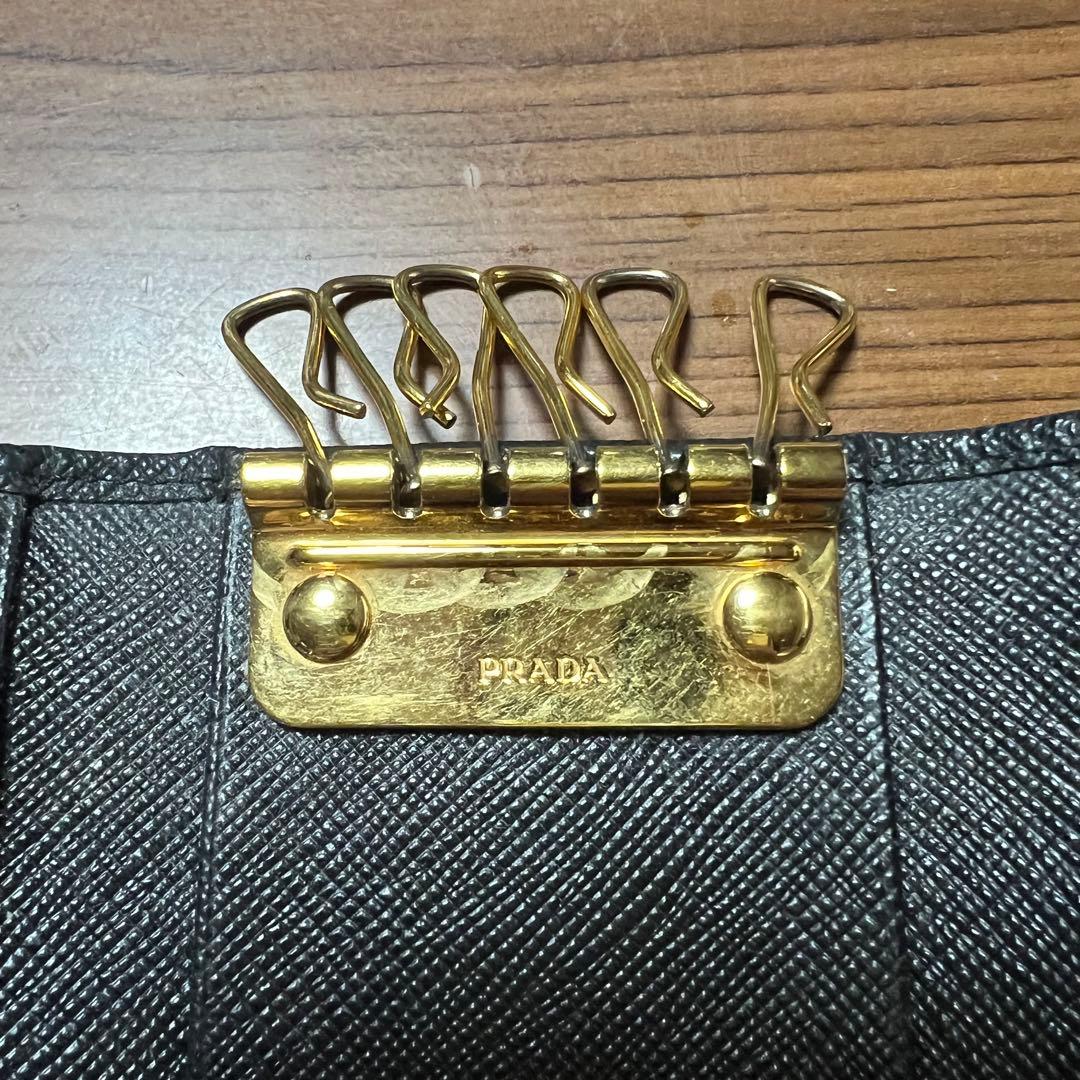 PRADA プラダ　キーケース　レザー　黒　リボン