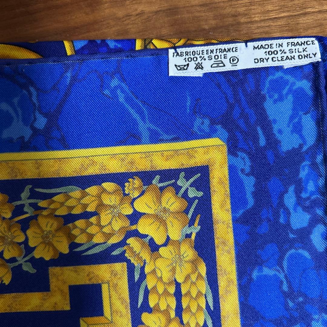 HERMES エルメス ヴィンテージスカーフ　太陽 カレ90