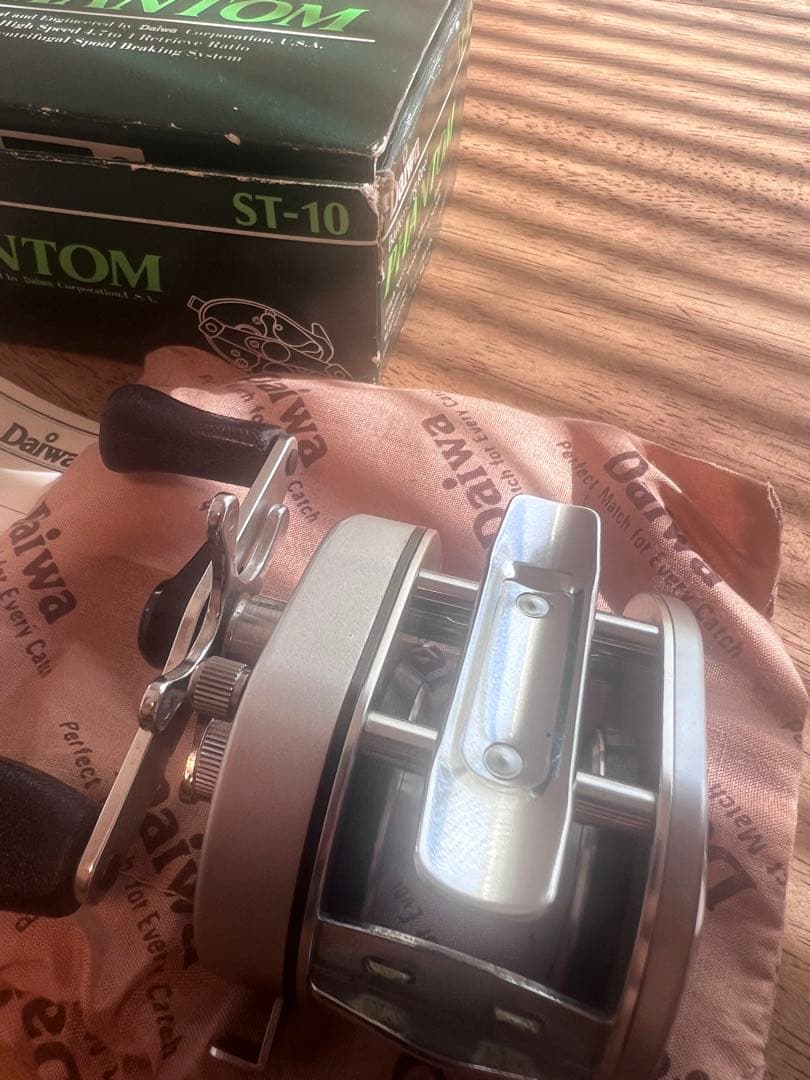 Daiwa PHANTOM ST-10 ベイトリール
