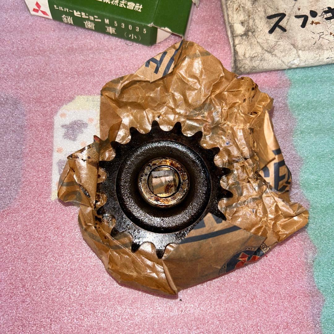 。Monstｅｒ純正シルバーピジョン鎖歯車A1