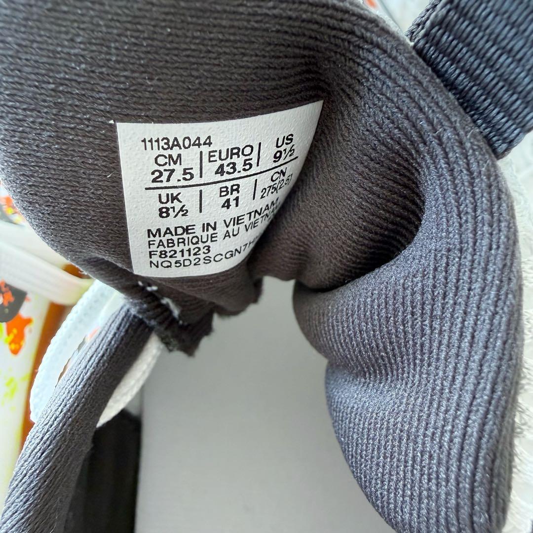 新品未使用タグ付き⭐︎フットサルシューズasics アシックス27.5 TOQUE