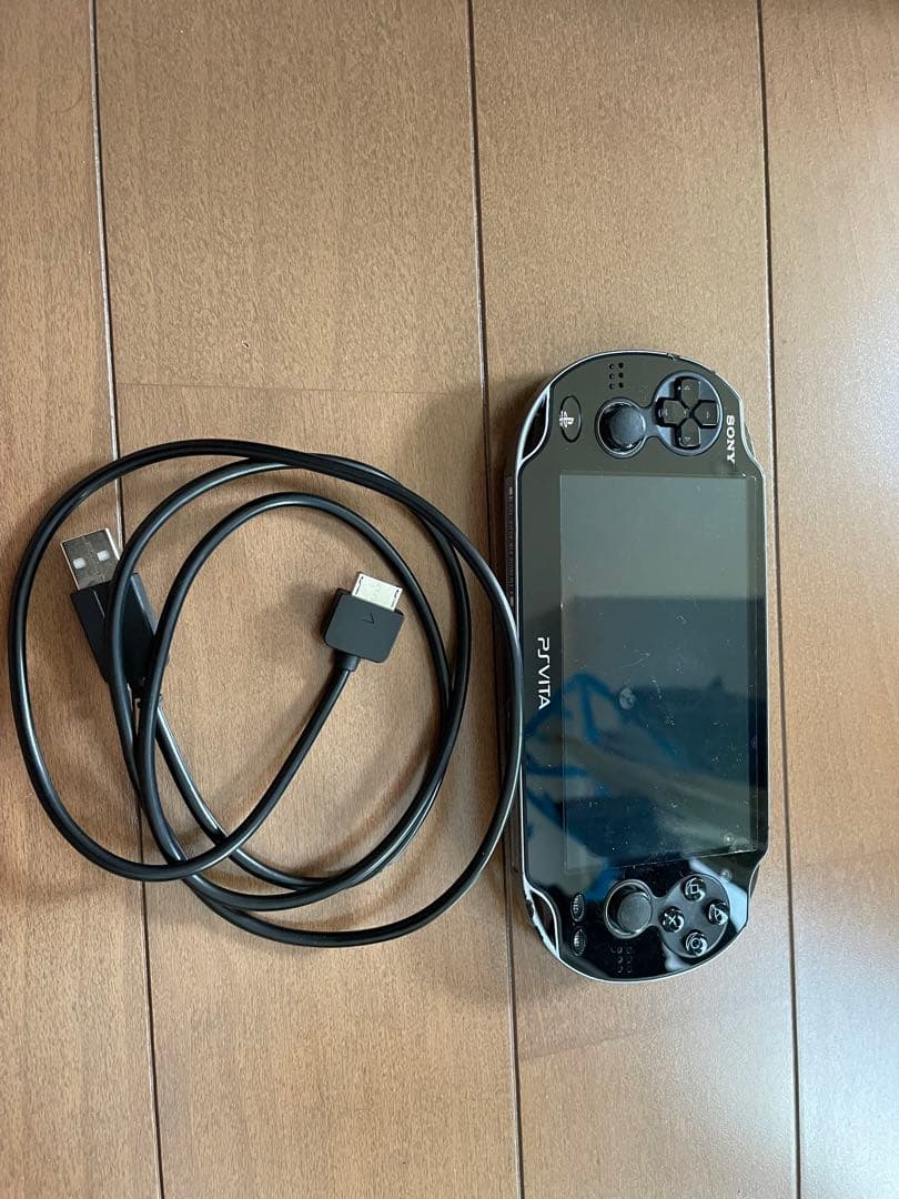 PlayStationVita充電コードメモリースティック付き