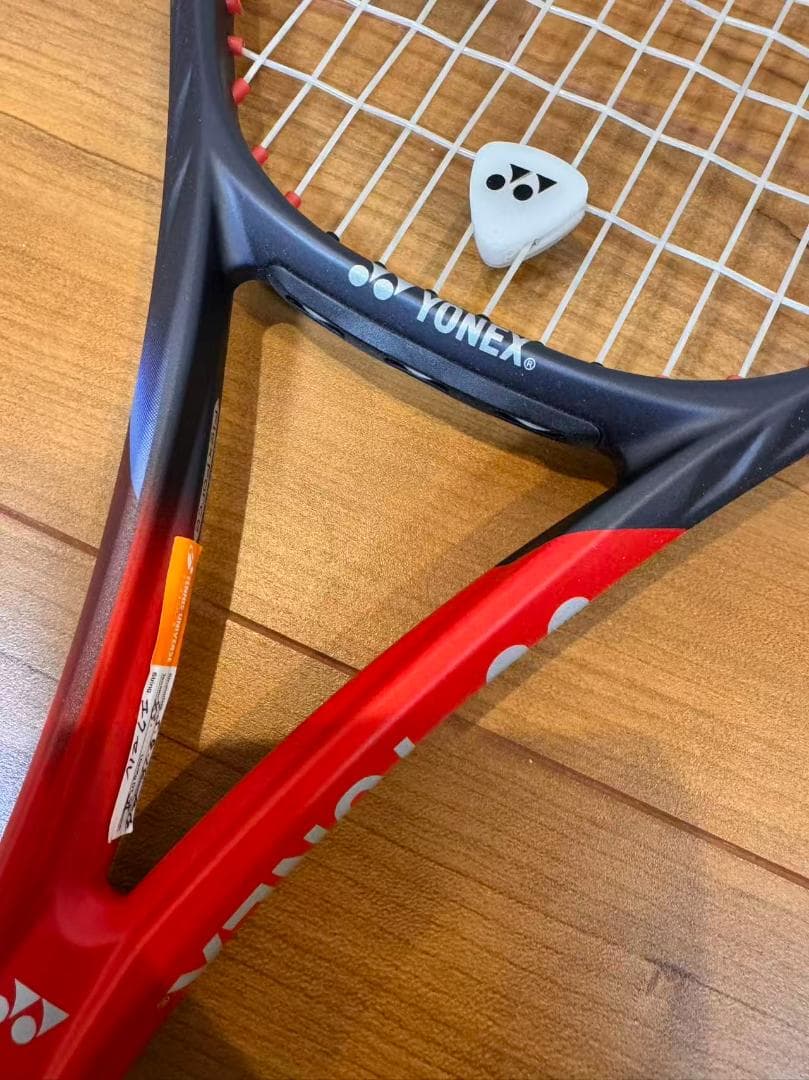 （美品）YONEX VCORE 100 テニスラケット