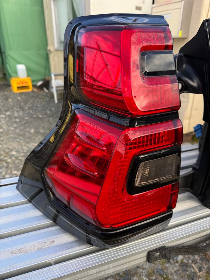 150 プラド　後期　テール　左右　中古