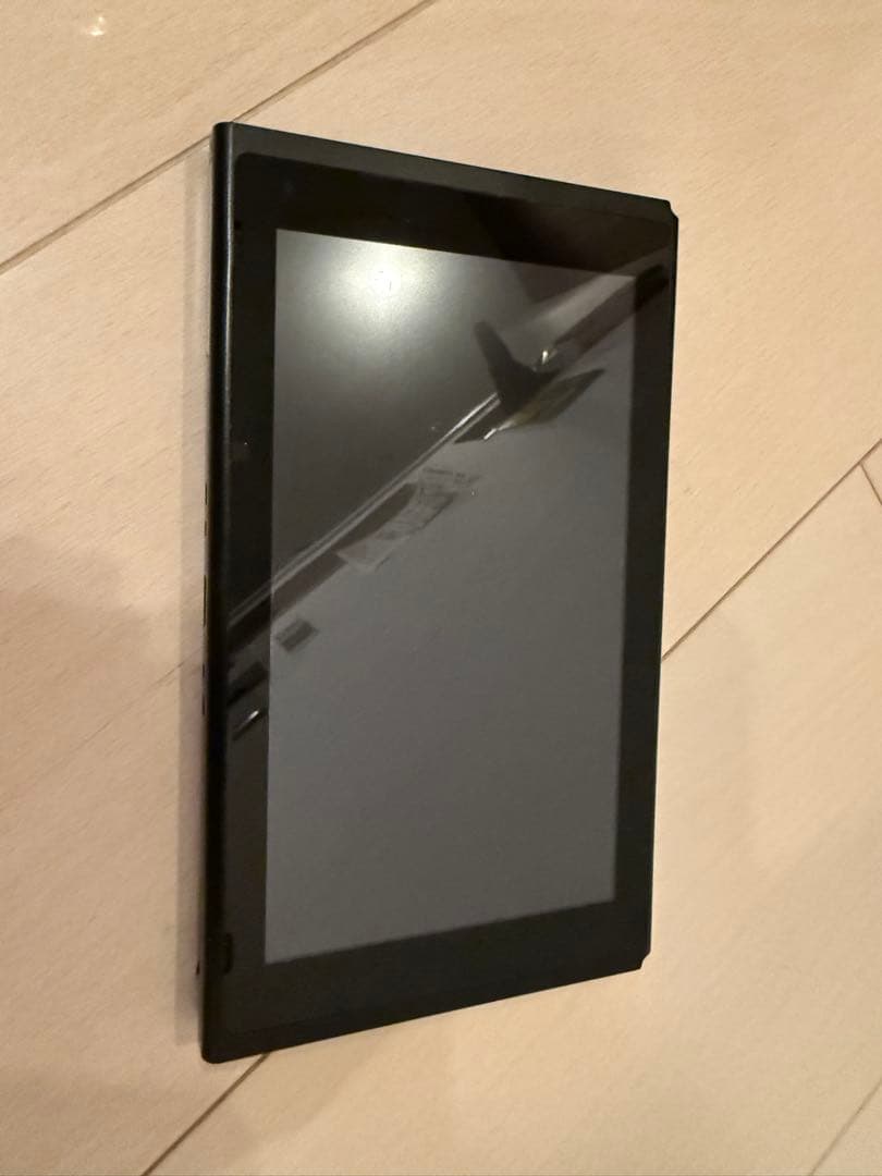 ニンテンドースイッチ　本体のみ　Nintendo switch HAC-001
