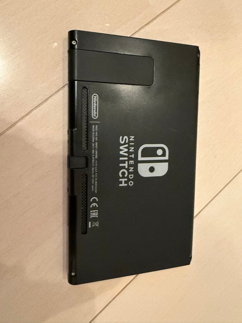 ニンテンドースイッチ　本体のみ　Nintendo switch HAC-001