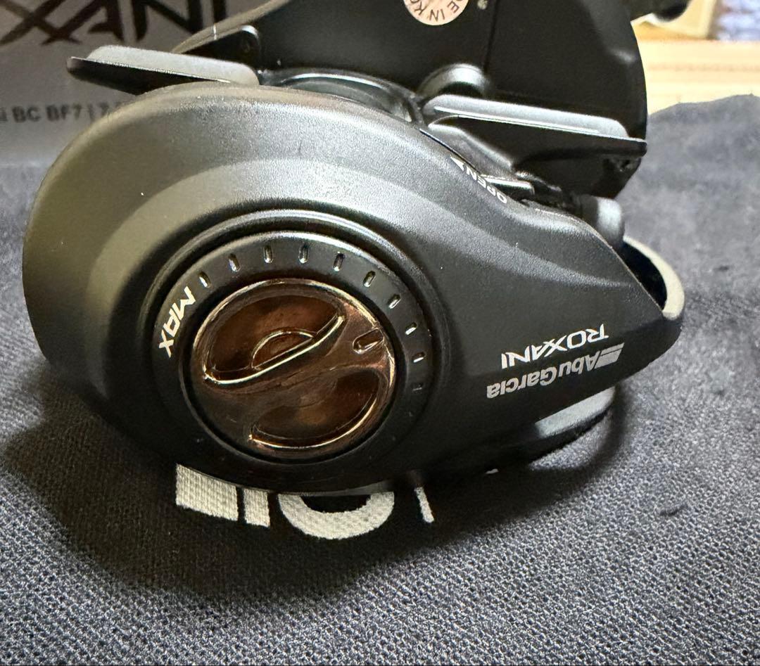 美品Abu Garcia アブガルシア ロキサーニ BC BF7右